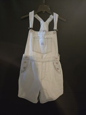 Levi's Light Blue Denim Short Overalls. EUC